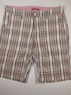 Unionbay Women's Pink Plaid Preppy Bermuda Shorts